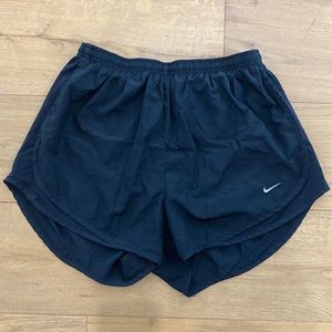 Women’s black Nike Running shorts - large